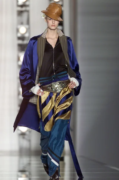 Look 34